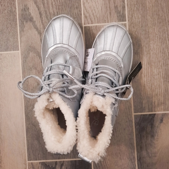 Sorel x Disney Frozen Out 'N About Waterproof Faux Shearling Bootie 6 NWT - Picture 4 of 7